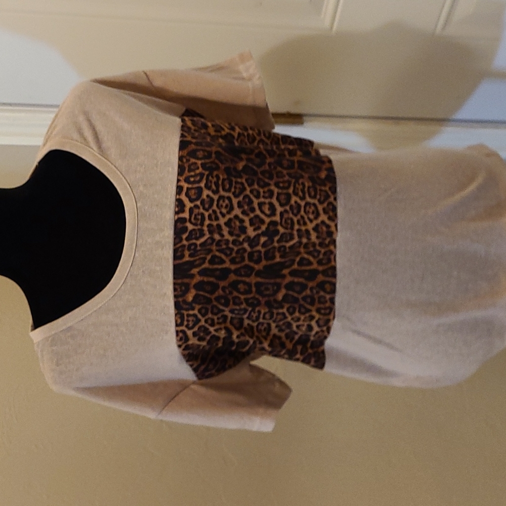 Beige with Leopard printed t-shirt